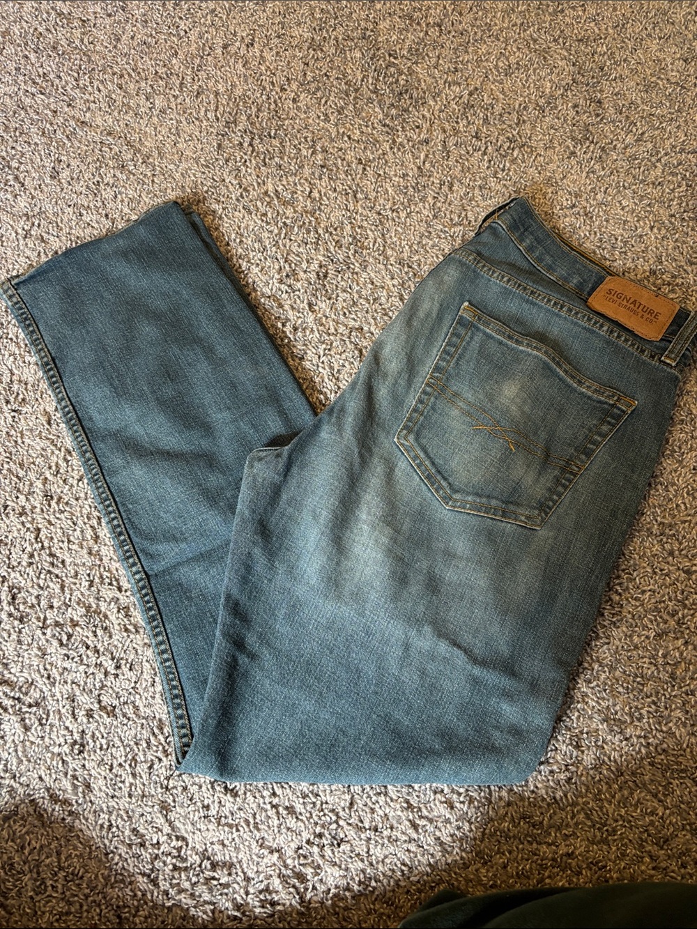 Signature Men's Straight-Leg Jeans in Faded Blue 36x34